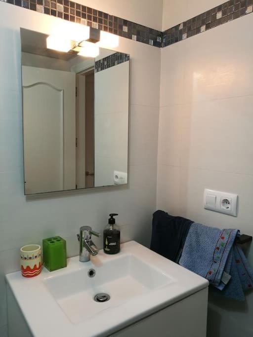 Fantastico Apartamento Con Vistas En อัลเมริมาร์ ภายนอก รูปภาพ